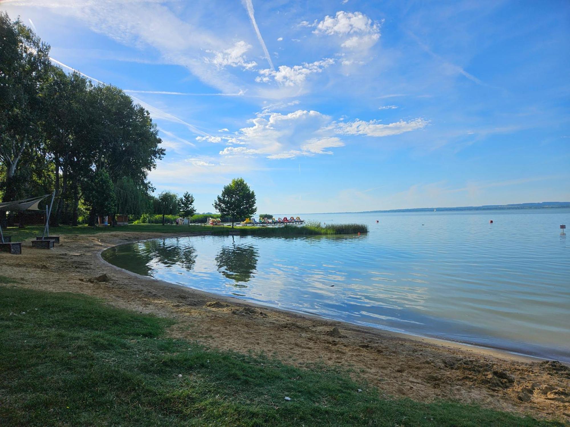 Villa Strokay - Few Minutes Walk From Lake Balaton Keszthely Extérieur photo